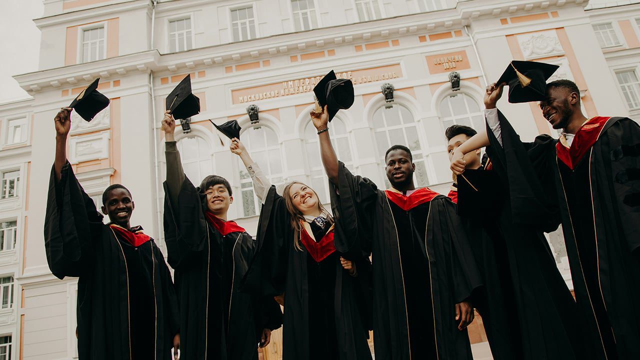 Heartfelt Blessings: Honoring Graduates With Faith And Hope
